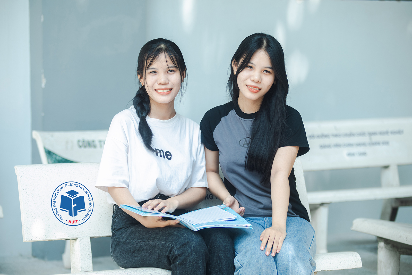 413 sinh viên là anh chị em học tại HUIT được giảm hơn 2,5 tỉ đồng học phí