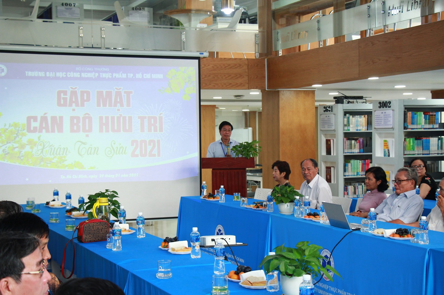Họp mặt Hội Cựu giáo chức HUFI năm 2021