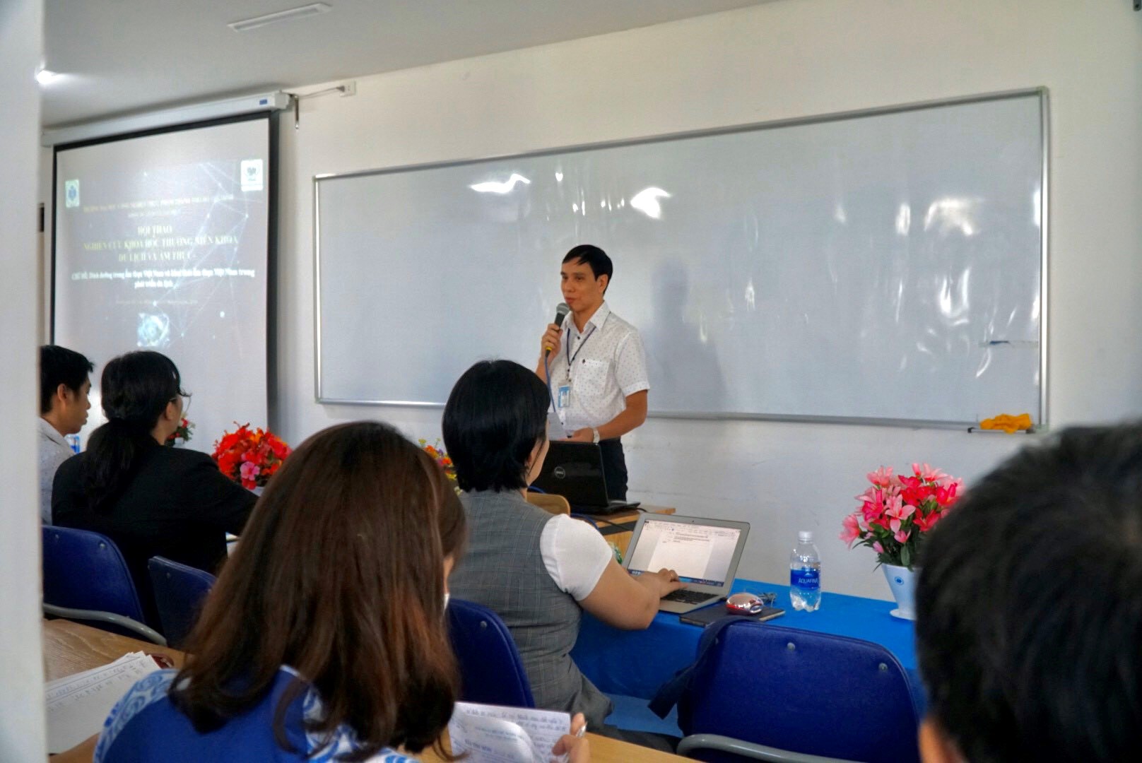 Khoa Du lịch và Ẩm thực - HUFI tổ chức Hội thảo khoa học cấp khoa về Dinh dưỡng trong ẩm thực và vấn đề khai thác giá trị ẩm thực trong phát triển du lịch Việt Nam