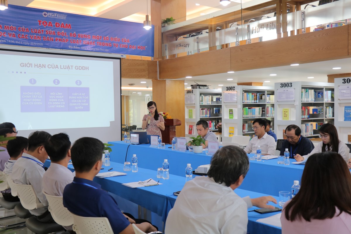 Tọa đàm “Những điểm mới của Luật sửa đổi, bổ sung một số điều của Luật Giáo dục đại học và các văn bản pháp luật khác trong tự chủ đại học”