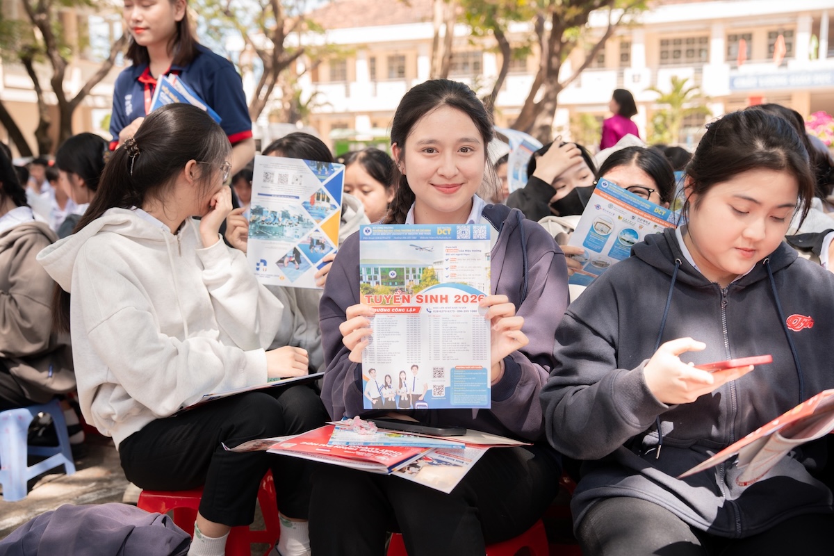Chính sách cộng điểm ưu tiên cho HUIT: Các Trường THPT chuyên và các Trường THPT có ký kết hợp tác sẽ mở rộng cơ hội trúng tuyển cho các thí sinh.