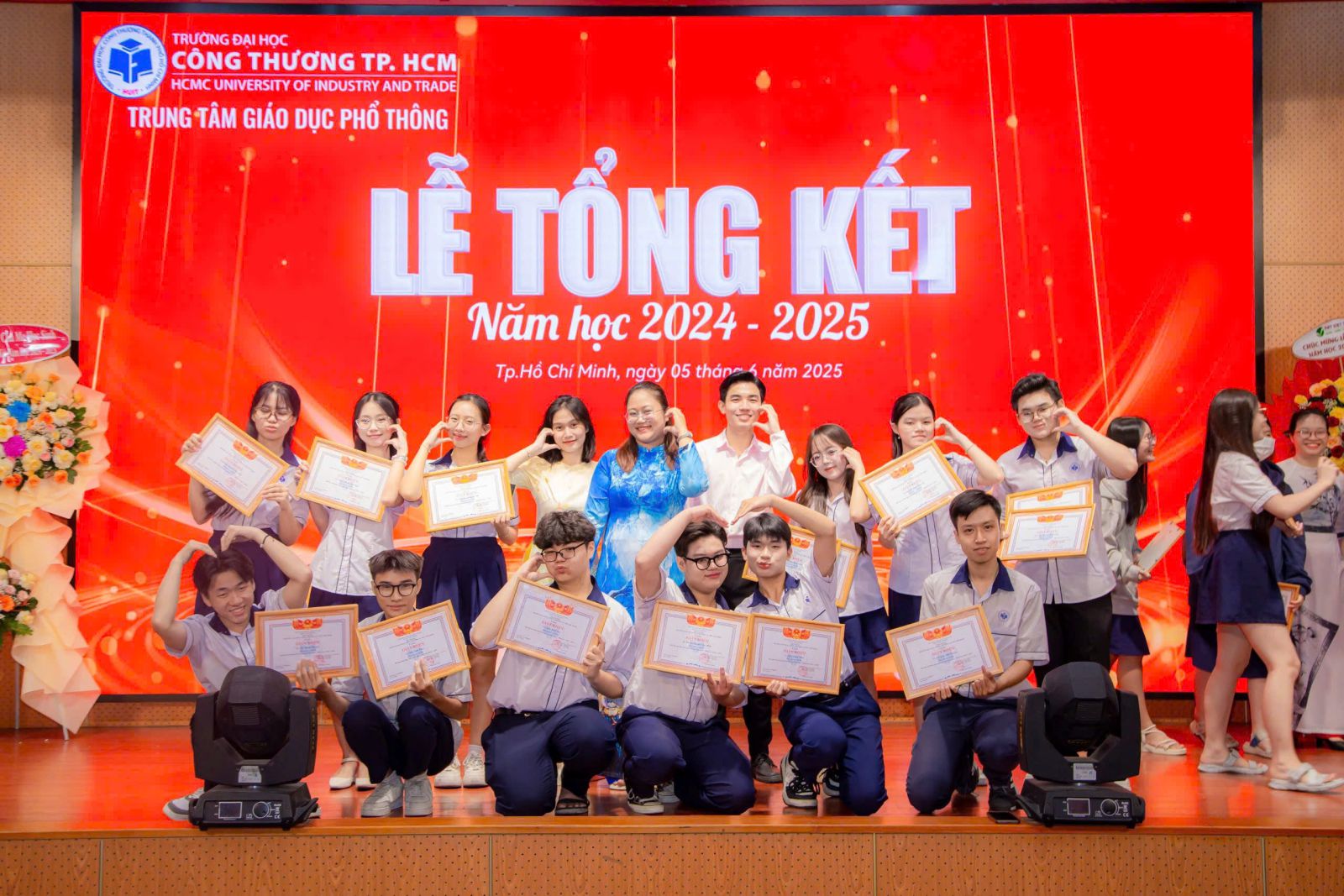 Kỳ thi tốt nghiệp THPT 2025 khép lại, hành trình trưởng thành và những kỳ vọng mới