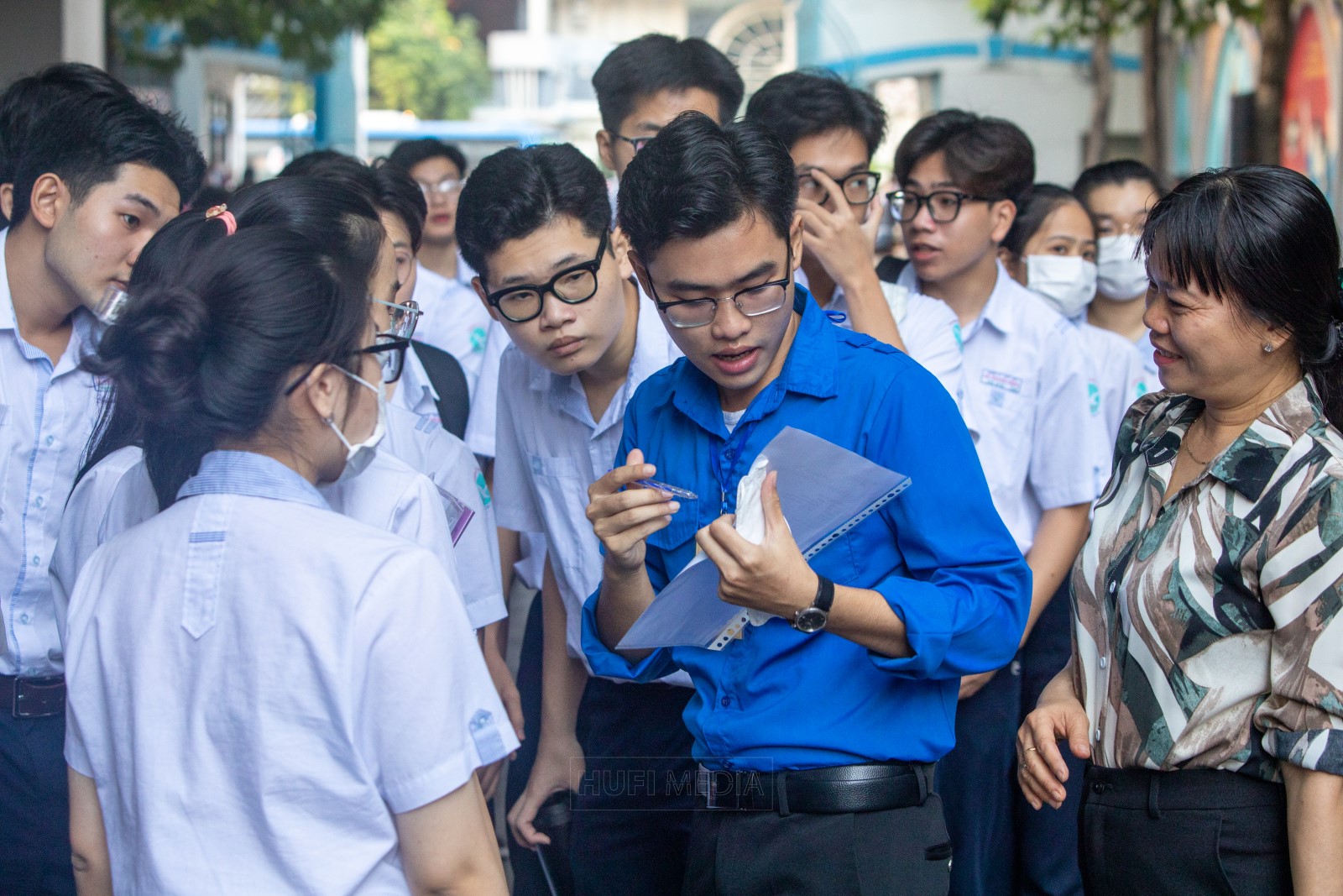 Đăng ký xét tuyển vào HUFI bằng điểm thi ĐGNL như thế nào?