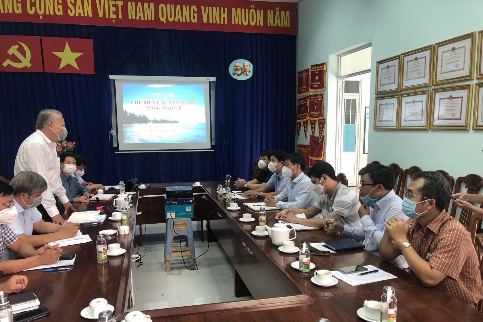 HUFI thăm và làm việc với UBND huyện Cần Giờ về phát triển vùng nguyên liệu nông nghiệp phục vụ chế biến làm thực phẩm