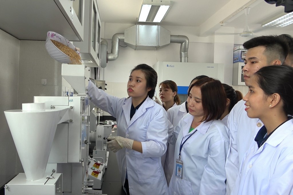 HUFI - Khoa Công nghệ Thực phẩm